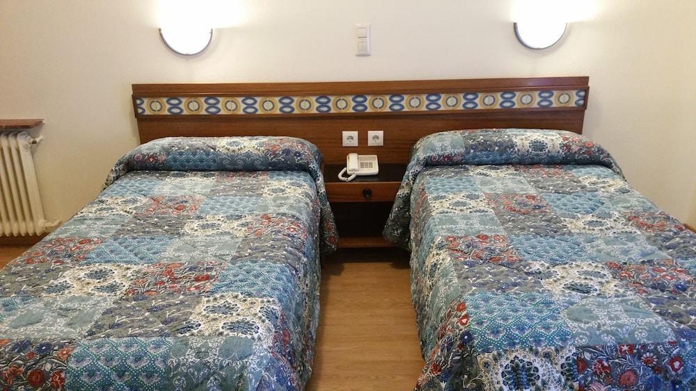 Hostal Felipe V Madrid Eksteriør billede